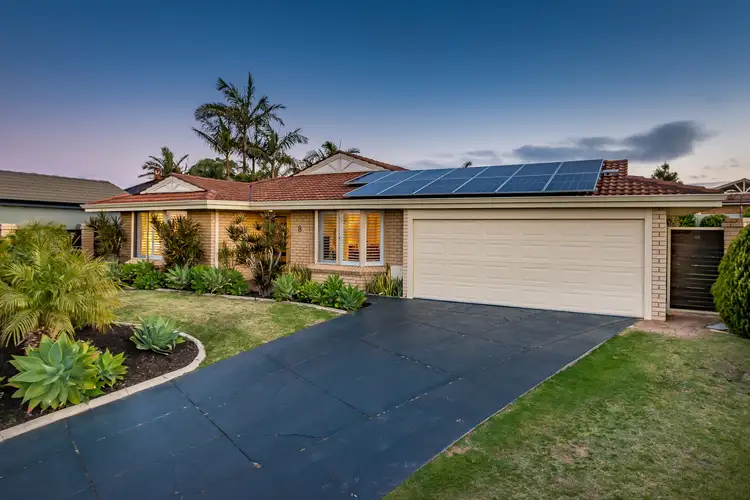 8 Riviera Court, Connolly WA 6027