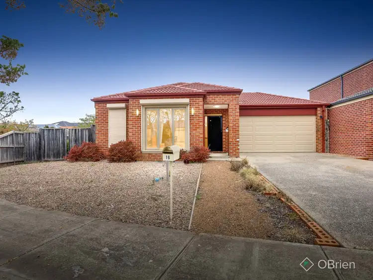16 Old Course Crescent, Deer Park VIC 3023