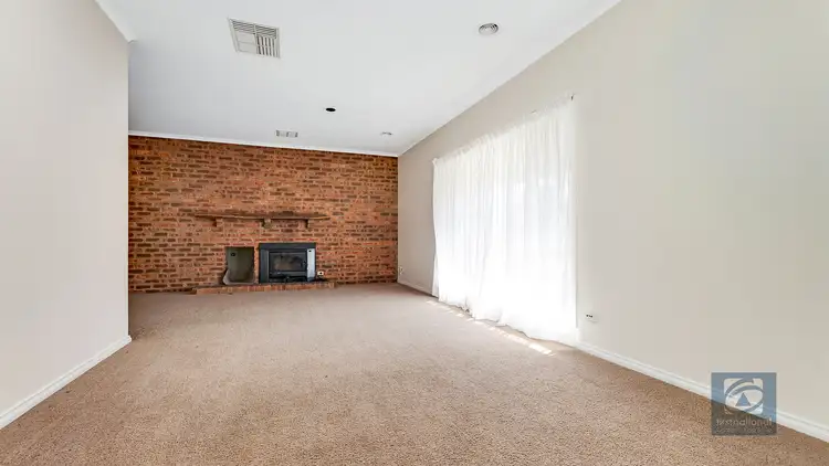 Third view of Homely house listing, 3 Maggie Court, Echuca VIC 3564