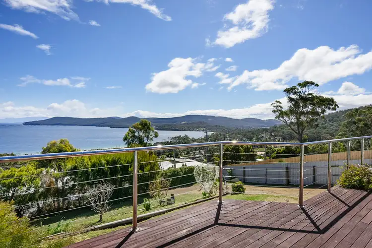74 Lagoon Road, White Beach TAS 7184