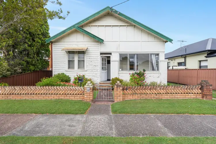 37 Darling Street, Hamilton South NSW 2303
