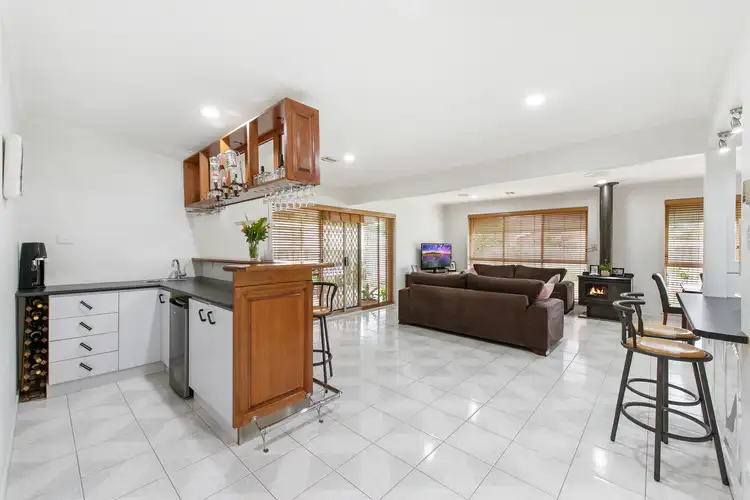 Sixth view of Homely house listing, 5 Bernborough Court, Keilor Downs VIC 3038