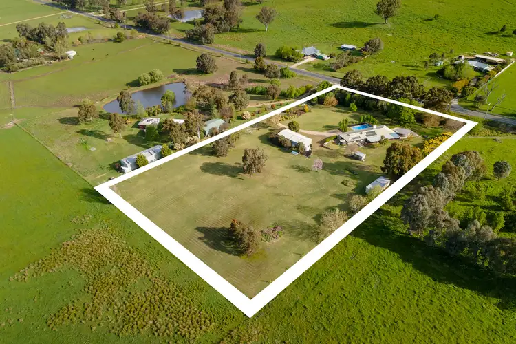 1657 Kiewa Valley Highway, Kiewa VIC 3691
