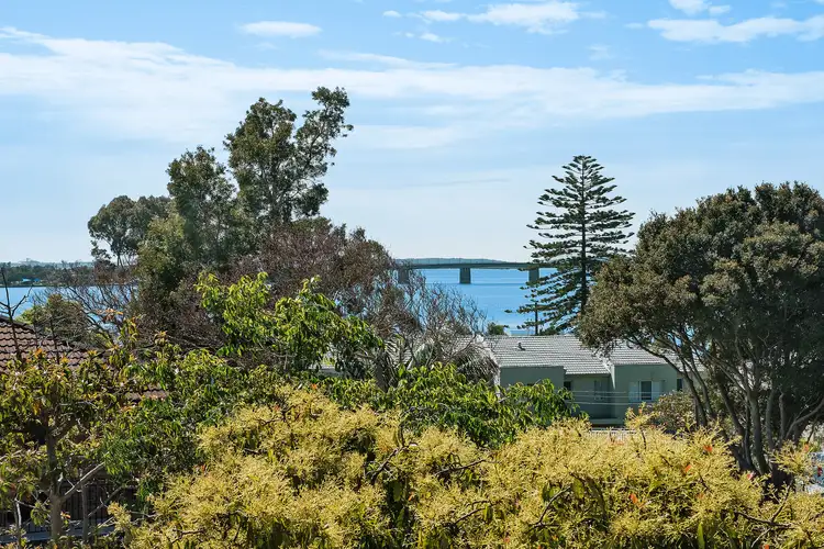 8 Endeavour Street, Sylvania NSW 2224