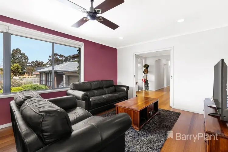 Fourth view of Homely house listing, 2 Somerset Drive, Viewbank VIC 3084