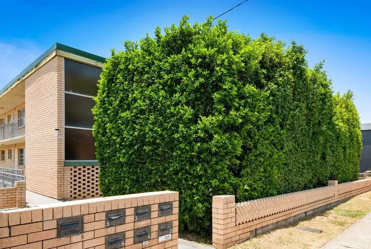 1/246 Cavendish Road, Coorparoo QLD 4151