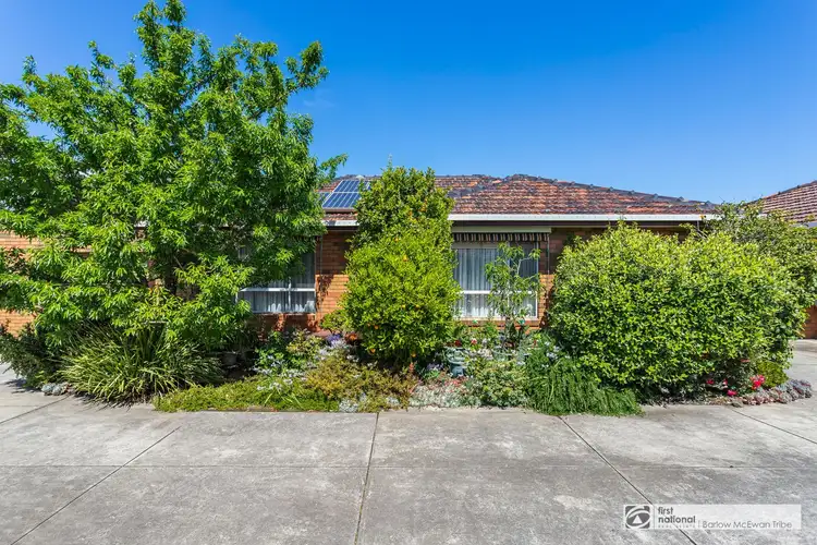 2/25 Rose Street, Altona VIC 3018