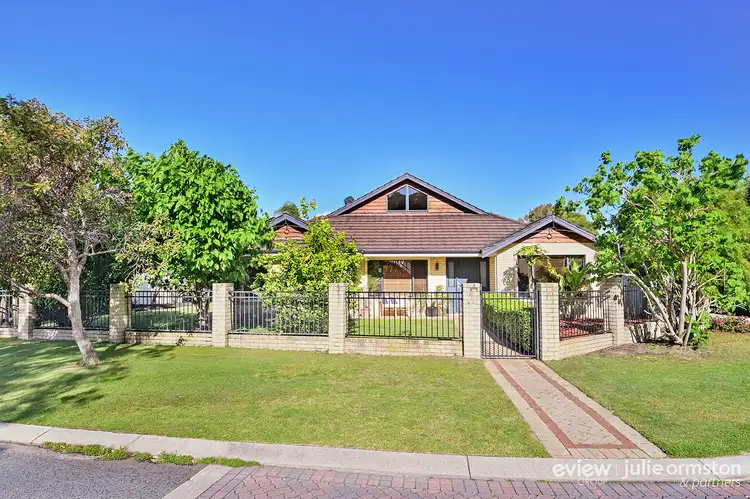 4 Nevis Place, Wanneroo WA 6065