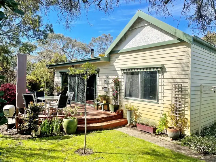 30 Rundells Road, Heywood VIC 3304