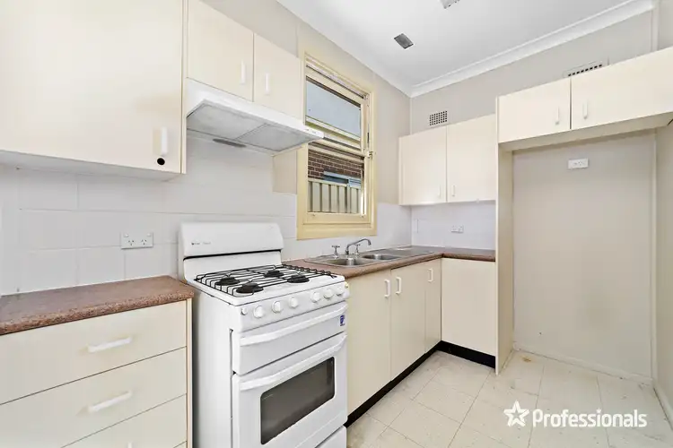 Fifth view of Homely house listing, 33 Benfield Parade, Panania NSW 2213