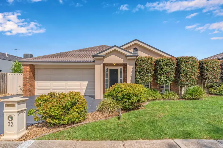 32 Sirius Way, Kurunjang VIC 3337