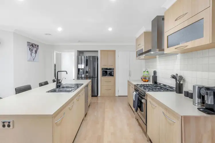 Fifth view of Homely house listing, 32 Sirius Way, Kurunjang VIC 3337