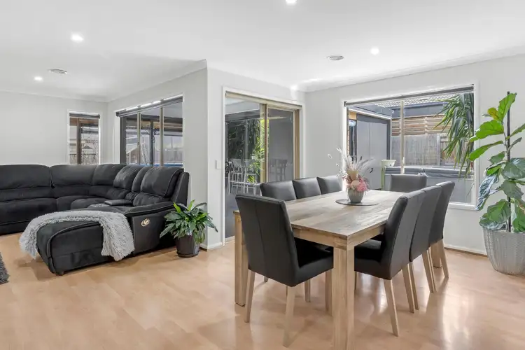 Sixth view of Homely house listing, 32 Sirius Way, Kurunjang VIC 3337