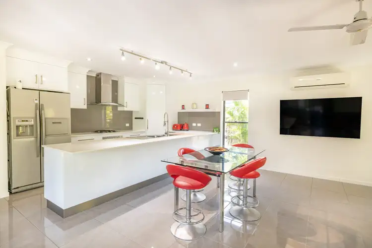 Fourth view of Homely house listing, 8 Butterfly Court, Jubilee Pocket QLD 4802