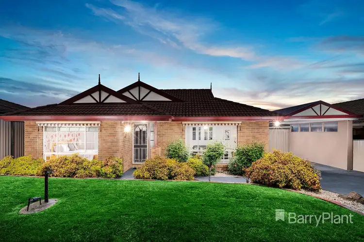 8 Romeo Court, Mill Park VIC 3082
