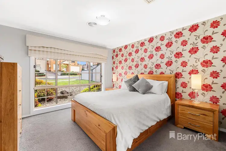 Sixth view of Homely house listing, 8 Romeo Court, Mill Park VIC 3082