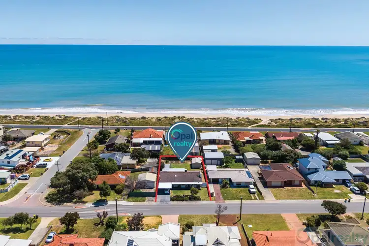 18 Hickman Road, Silver Sands WA 6210