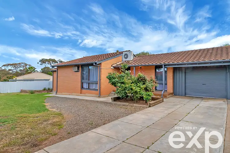 24 Eringa Court, Craigmore SA 5114