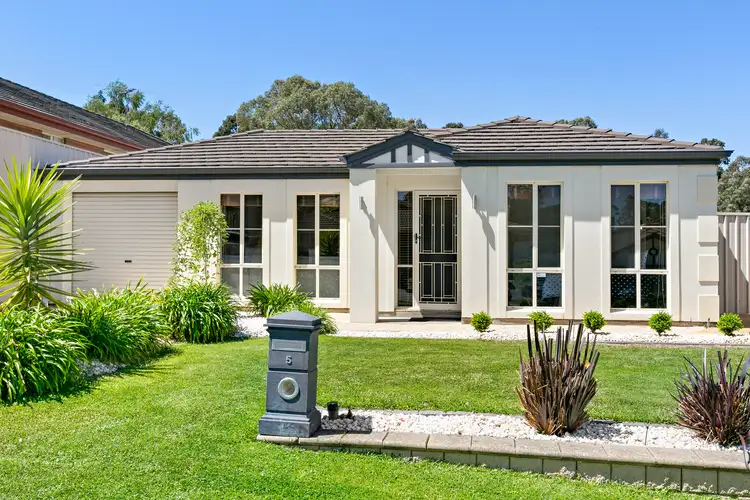 5 Mowbray Terrace, Happy Valley SA 5159