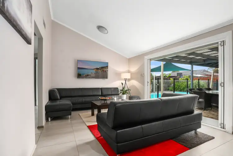 Fifth view of Homely house listing, 8 Raleigh Close, St Clair NSW 2759