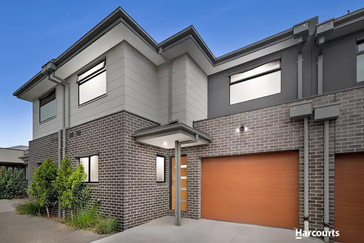 2/8 Queens Parade, Fawkner VIC 3060