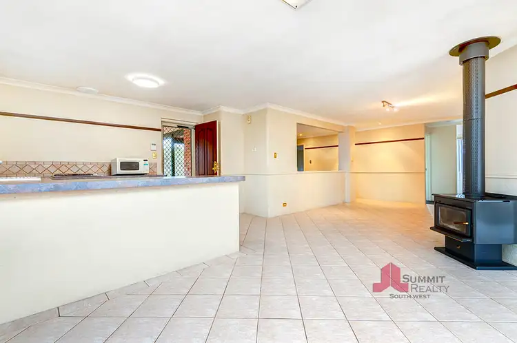 Fifth view of Homely house listing, 2 Northwood Gardens, Usher WA 6230
