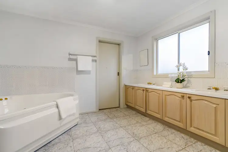 Fifth view of Homely house listing, 4 Newman Road, Wantirna South VIC 3152