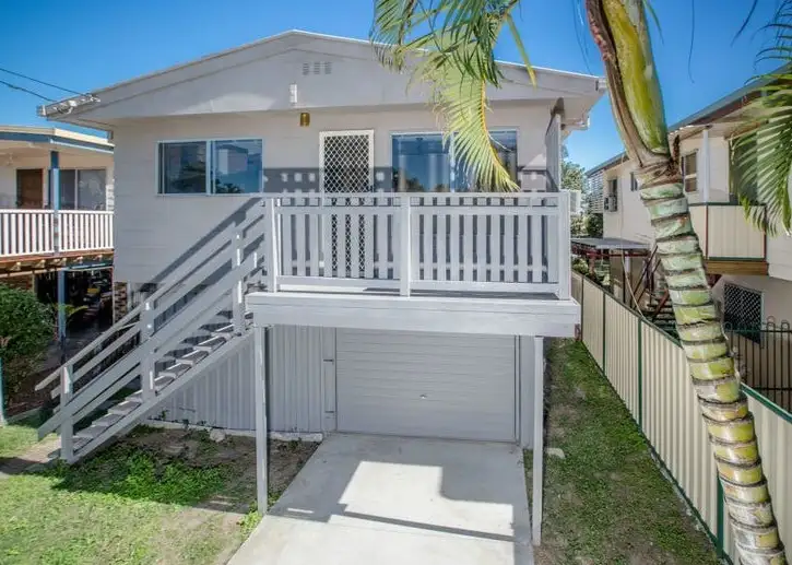 39 Gertrude Street, Redcliffe QLD 4020