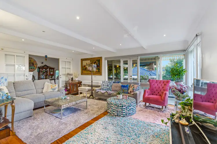 2 Mira Street, Blackburn South VIC 3130