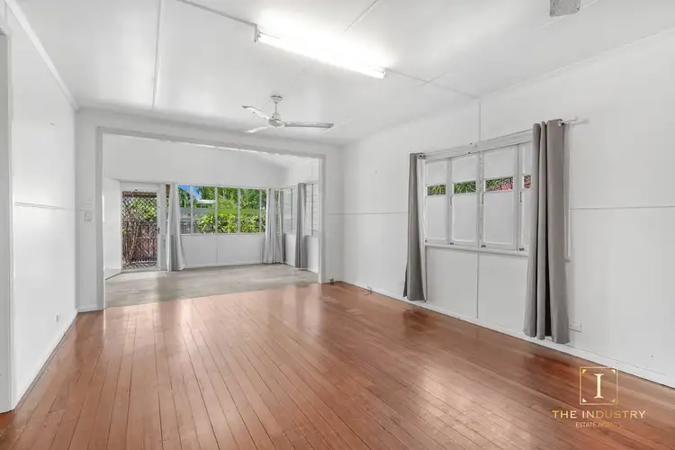 82 Hoare Street, Manunda QLD 4870