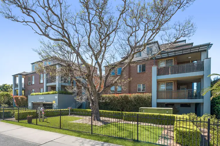 Main view of Homely unit listing, 18/5-7 Princes Highway, Figtree NSW 2525