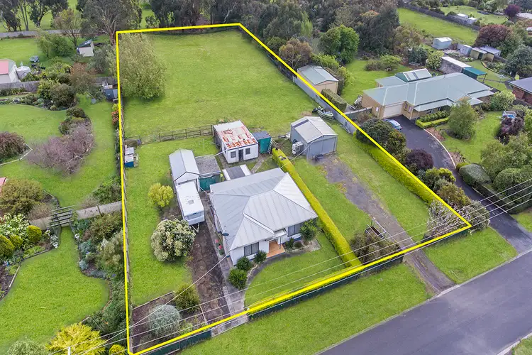 28 Burvilles Road, Portland VIC 3305