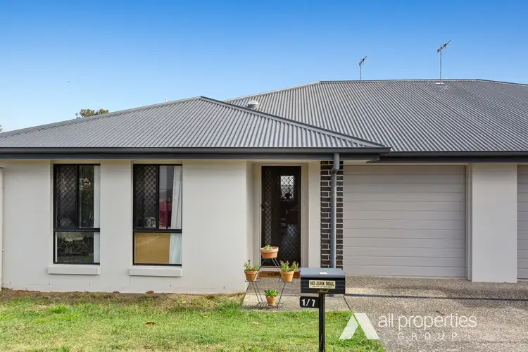 Second view of Homely semi-detached listing, 7 Foster Circuit, Hillcrest QLD 4118