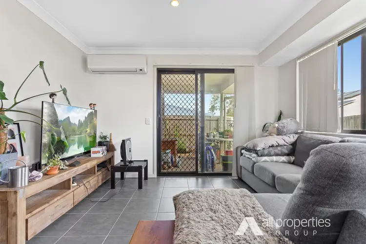 Fifth view of Homely semi-detached listing, 7 Foster Circuit, Hillcrest QLD 4118