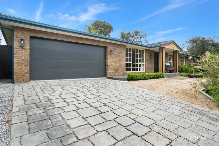 2/8 Palmerston Crescent, Frankston South VIC 3199
