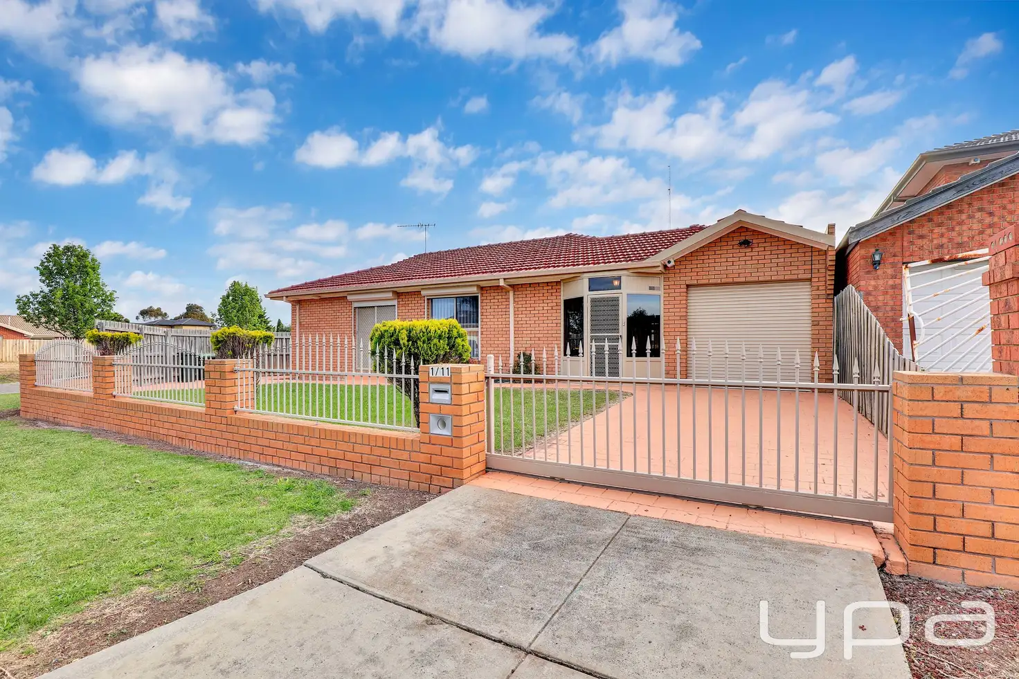 Main view of Homely unit listing, 1/11 Saratoga Crescent, Keilor Downs VIC 3038