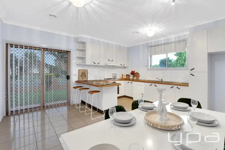 Fifth view of Homely unit listing, 1/11 Saratoga Crescent, Keilor Downs VIC 3038
