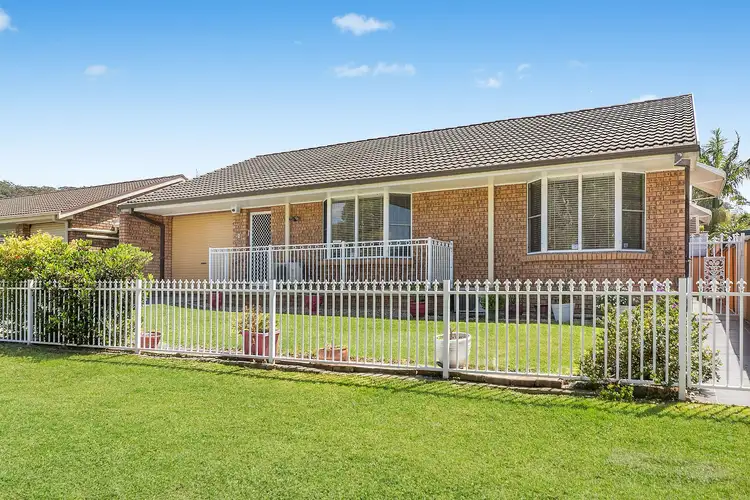 Main view of Homely villa listing, 2/37 Wairakei Road, Wamberal NSW 2260