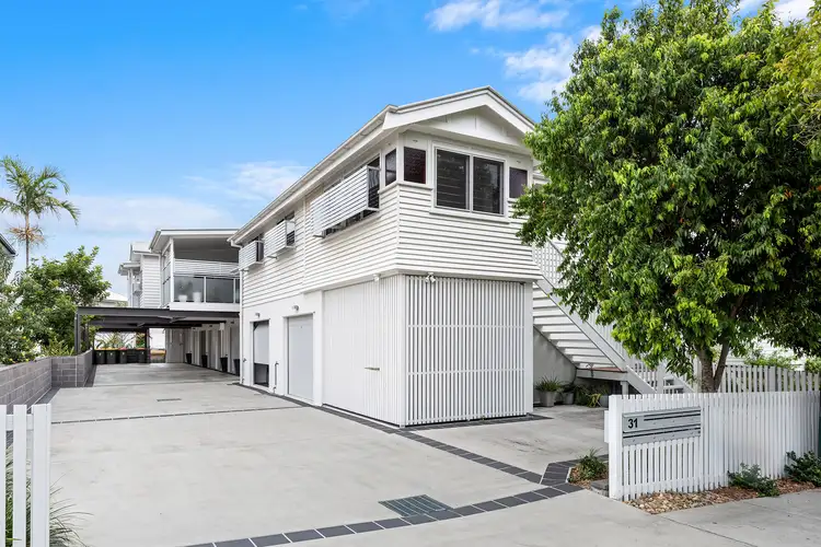 Main view of Homely townhouse listing, 2/31 Jenolan Avenue, Hawthorne QLD 4171