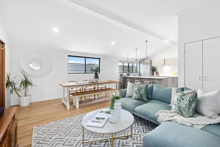Third view of Homely townhouse listing, 2/31 Jenolan Avenue, Hawthorne QLD 4171