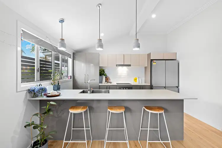 Fifth view of Homely townhouse listing, 2/31 Jenolan Avenue, Hawthorne QLD 4171