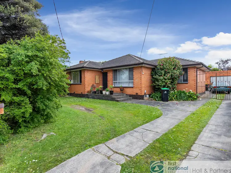 11 Pinewood Avenue, Dandenong North VIC 3175