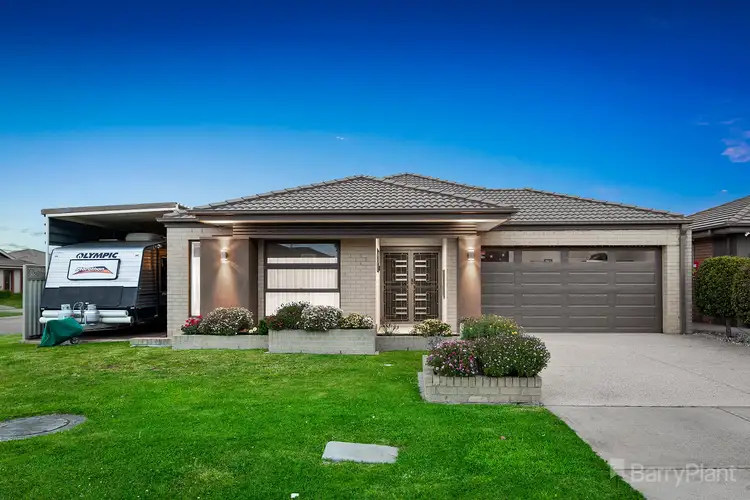15 Cockatoo Road, Pakenham VIC 3810