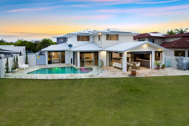3 Parkview Place, Helensvale QLD 4212