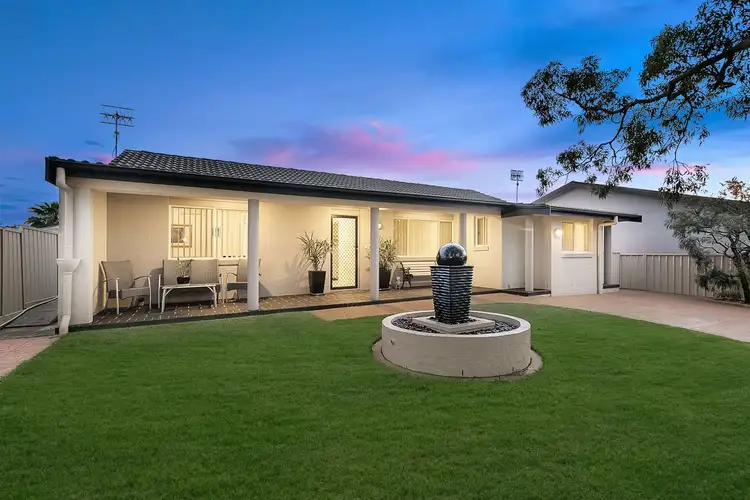 11 Barry Street, Bateau Bay NSW 2261