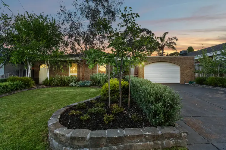 18 Donach Crescent, Bundoora VIC 3083