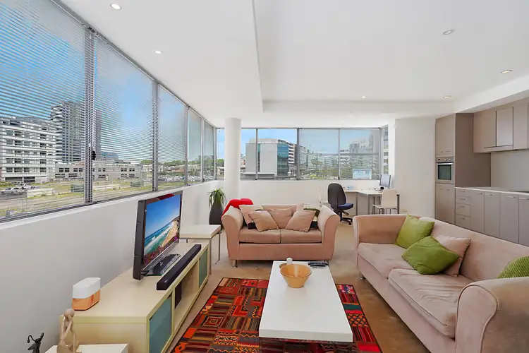 108/4 Honeysuckle Drive, Newcastle NSW 2300