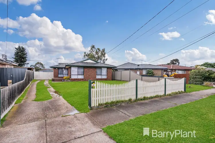 9 Francis Street, Melton South VIC 3338
