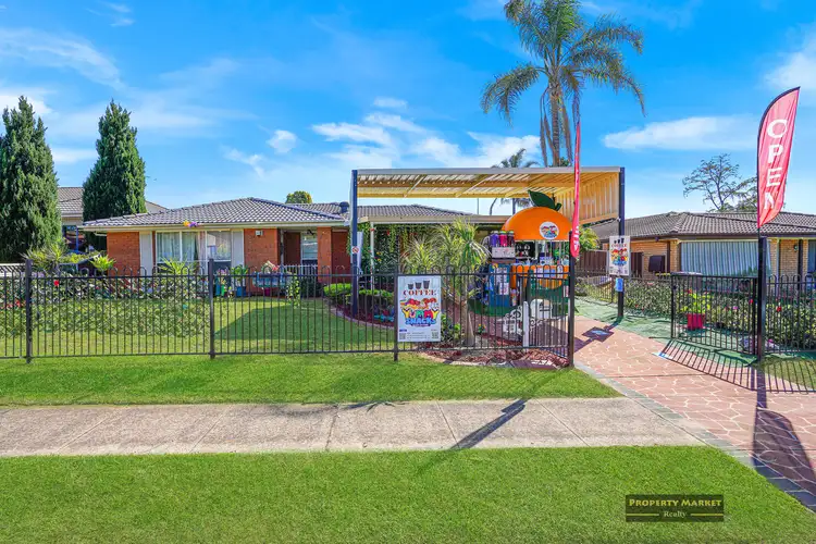 63 Anthony Drive, Rosemeadow NSW 2560