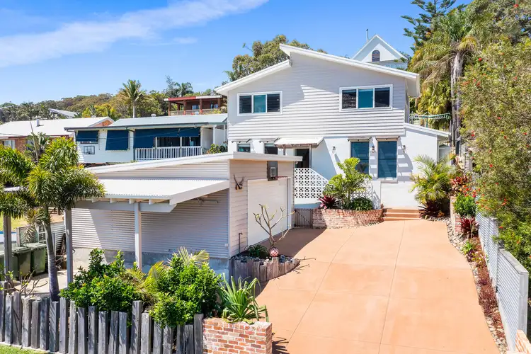 Second view of Homely house listing, 25 Lowanna Avenue, Forresters Beach NSW 2260